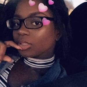 Meet your Posher, Emmanuela